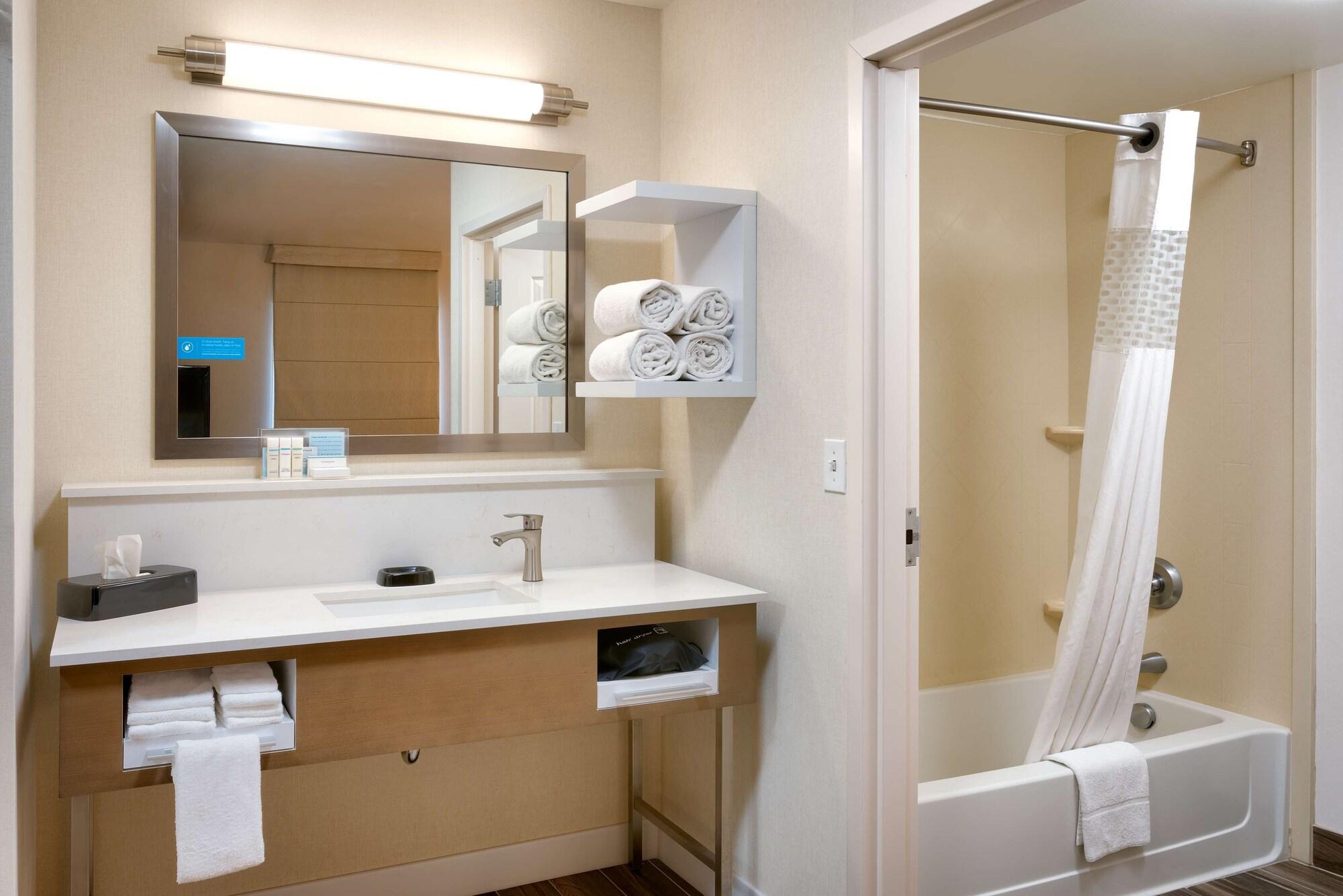 Hampton Inn Tremonton Exterior foto