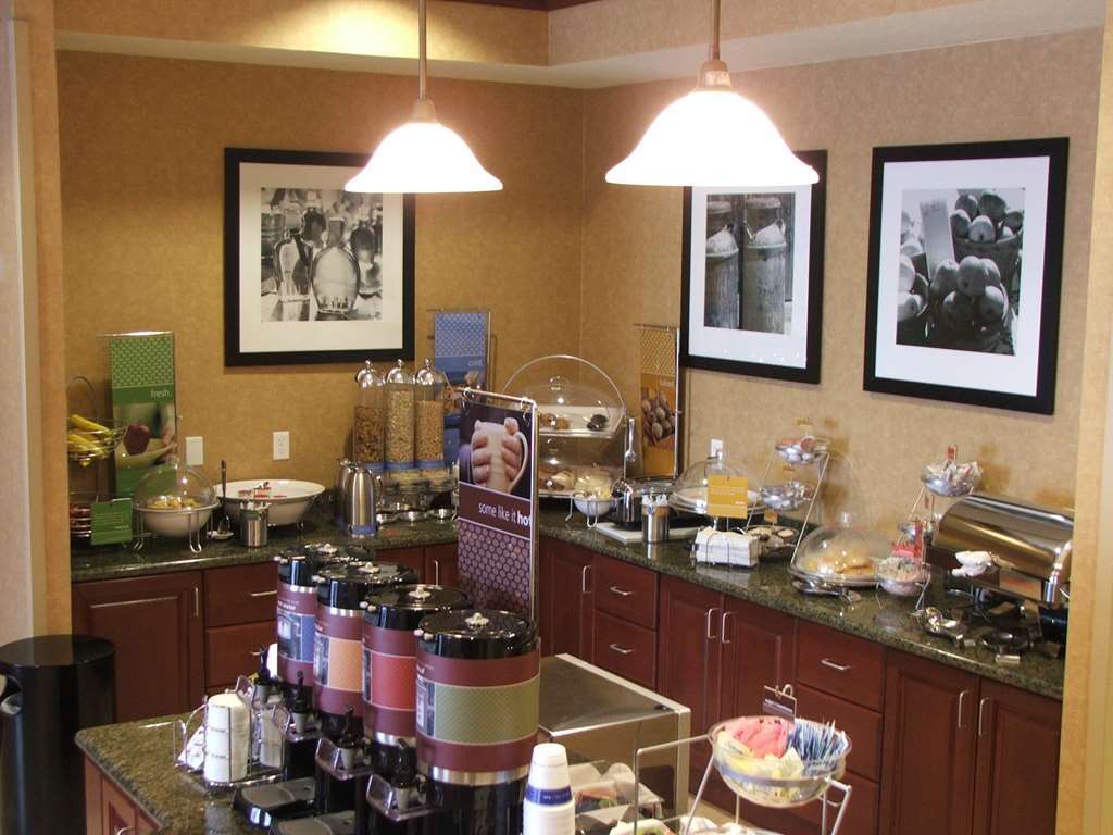 Hampton Inn Tremonton Restaurante foto